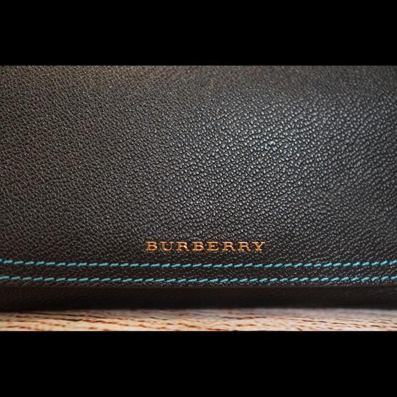Burberry Cavendish Navy / Yellow Wallet NWT - Picture 2 of 8